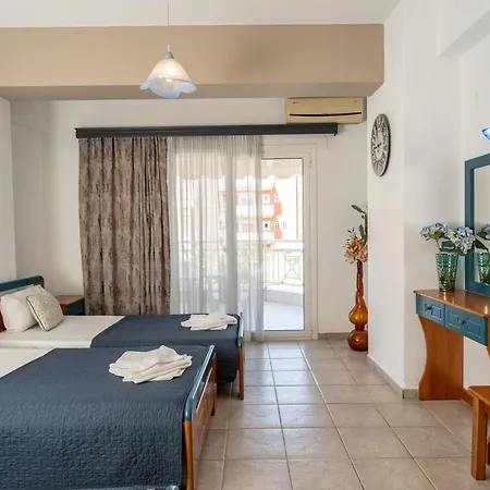 Zeus 3* Paralía